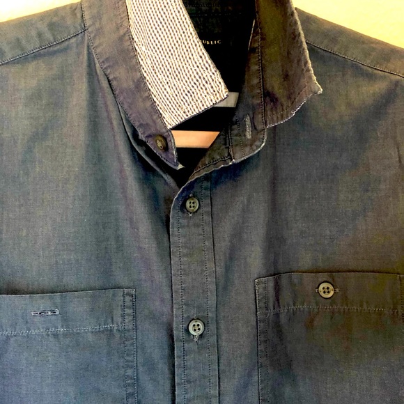 JCREW men M(15) chambray contrast turn up cuff. Lightweight cotton. Worn once - Picture 2 of 5